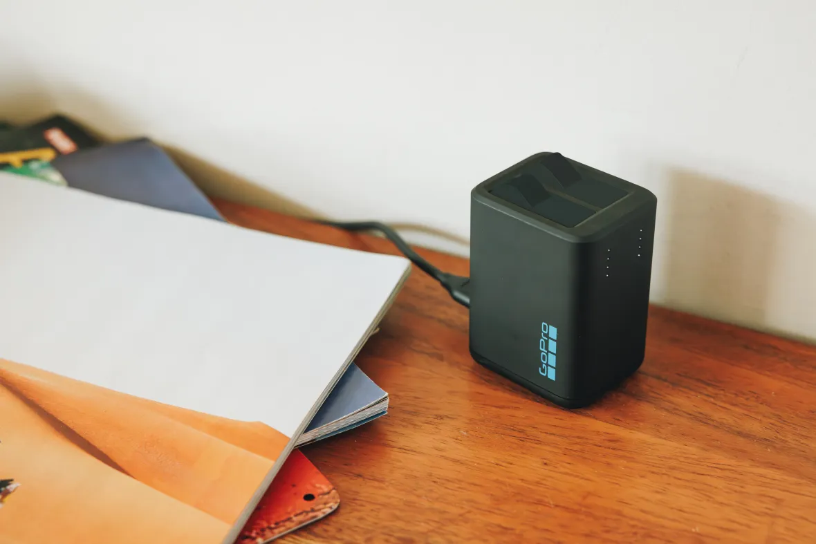 Два акумулятори в комплекті