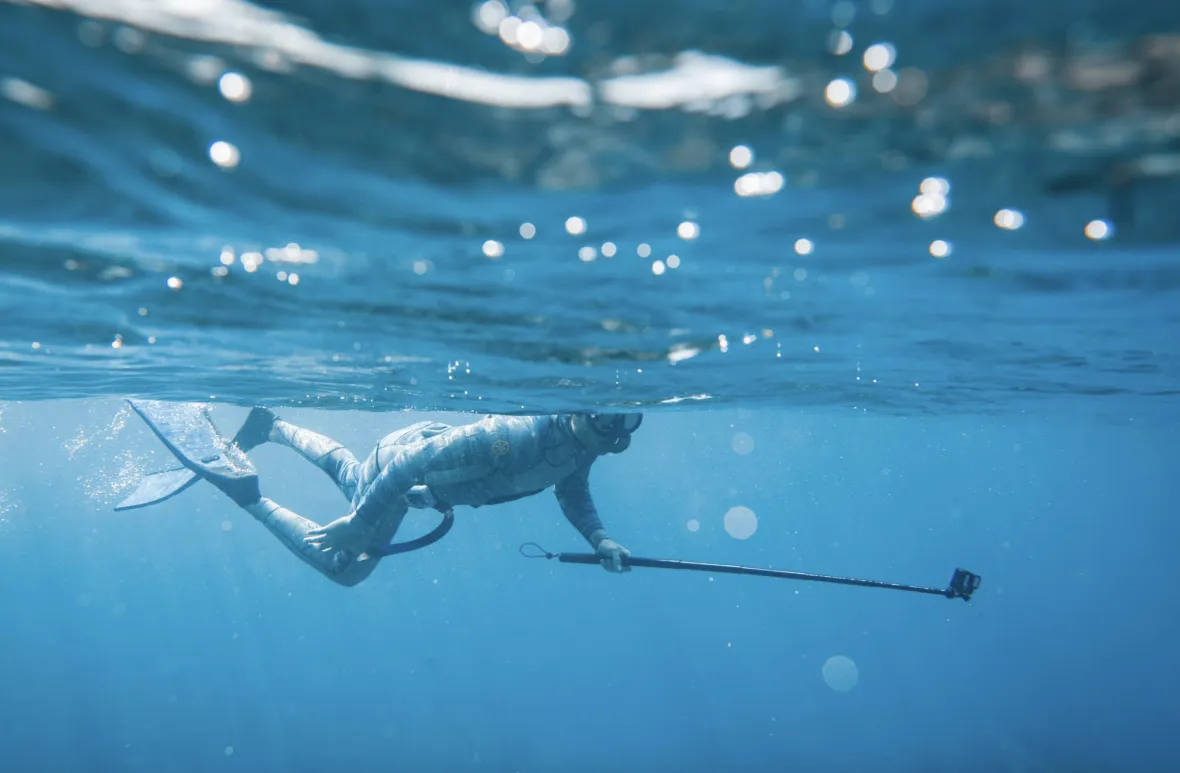 Зносостійкість і водонепроникність на глибині до 10 м